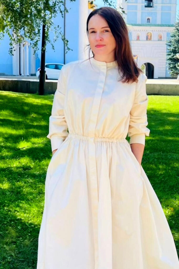 Elena, 45 Y. Ukraine