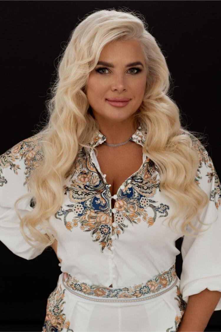 Viktoriya, 48 Y. ID7961