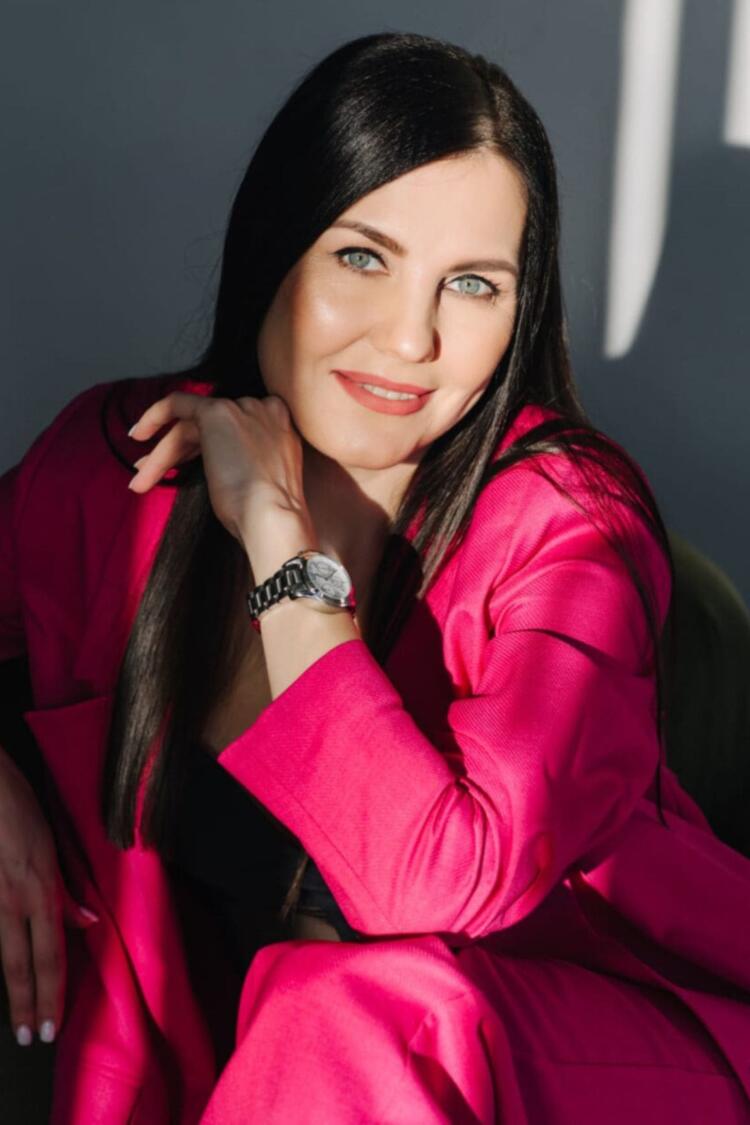 Tetiana, 45Y. ID2647