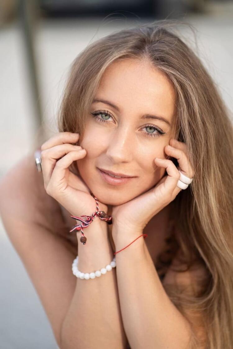 Polina, 44 Y. ID4178905