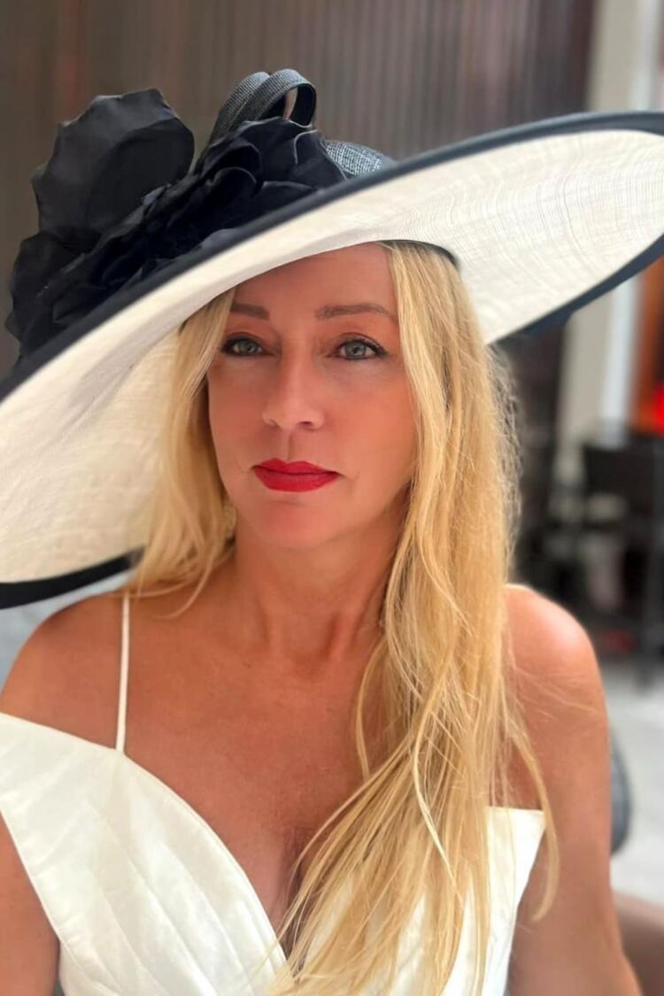 Natasha, 54 Y. ID102347